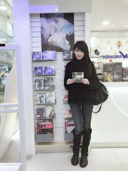 ia_200000273.jpg